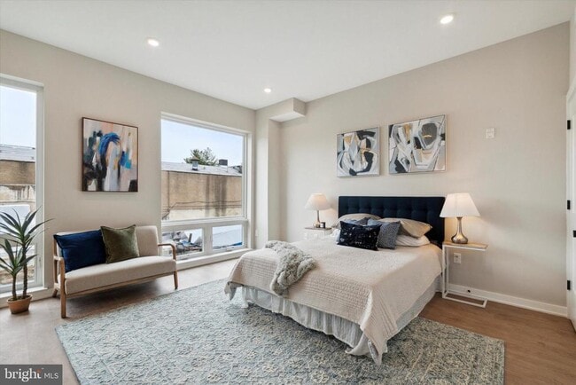 Building Photo - 308 W Chelten Ave Unit 408