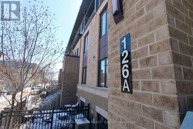 Photo - 126A Lindenshade Dr