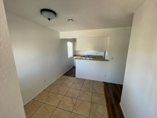 Photo - 2036 Crawford St Unidad 1