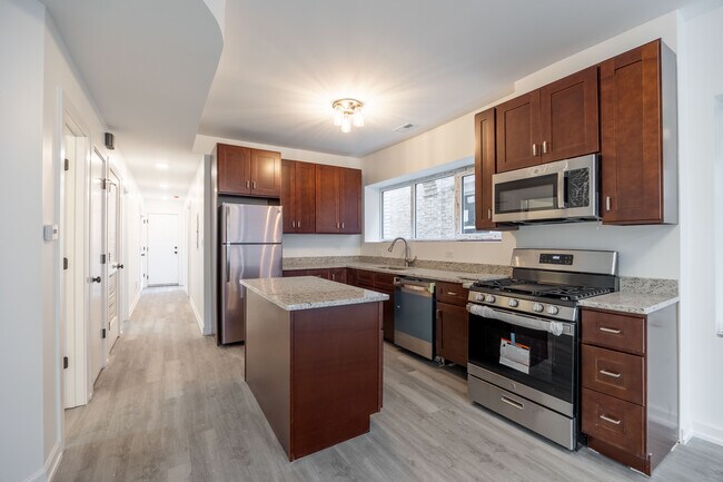 Photo - 1014 N Hamlin Ave Unidad 1