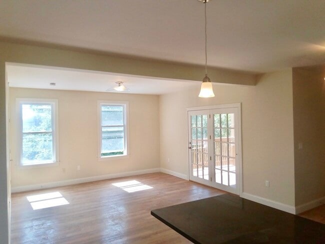 Photo - 39 Millmont St Unit 2