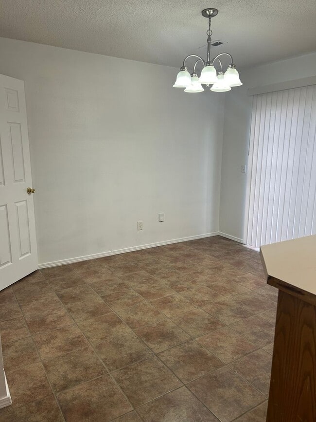 Photo - 1013 SE 5th St