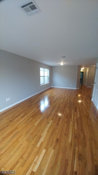 Photo - 214 E Jersey St