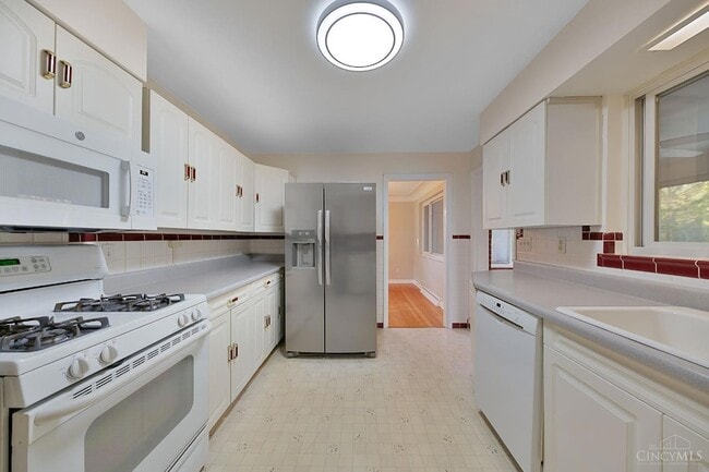 Photo - 5900 Donjoy Dr