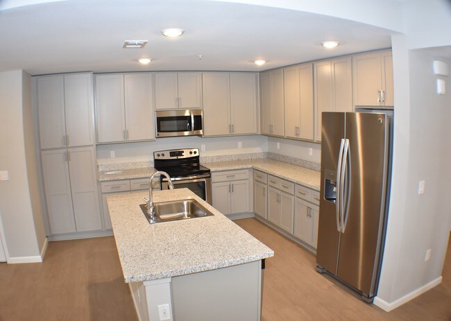 Photo - Sierra Vista Apartments