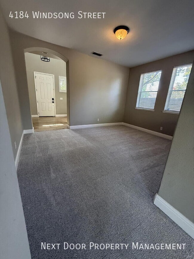 Photo - 4184 Windsong St