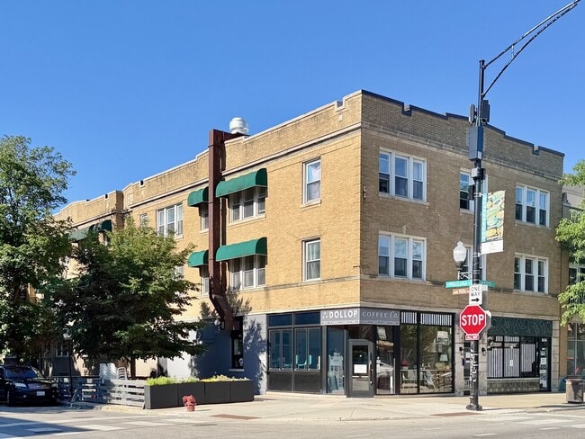 Building Photo - 4407 N Paulina St Unit G01C