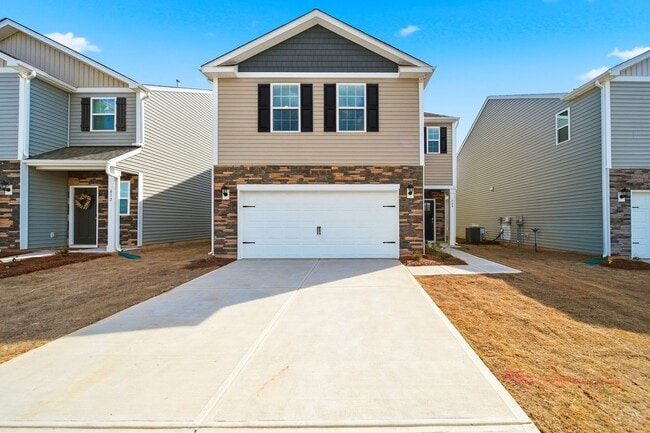 Building Photo - Move-In Ready! Modern 4BR Home in Prime Hickory Community