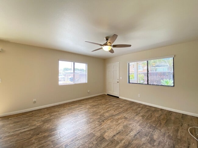 Photo - 2632 Jefferson St Unit B
