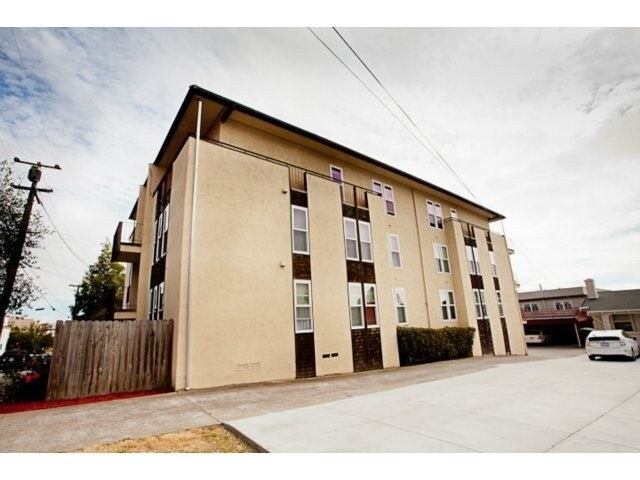 Photo - 1528 Oxford St