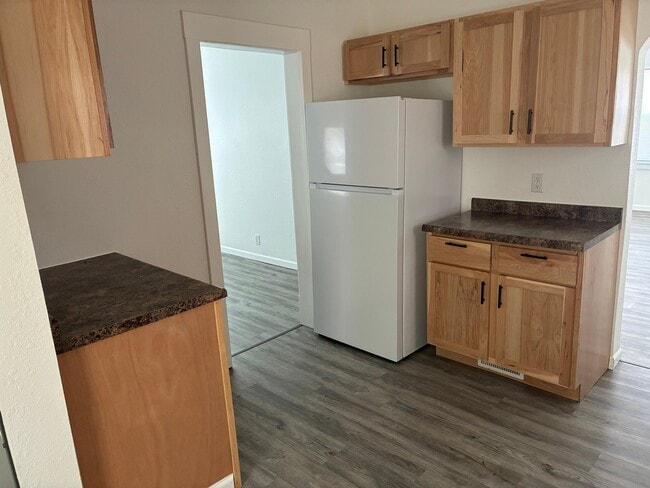 Photo - 2128 N Grand Ave E