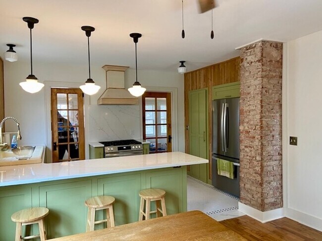 Photo - 412 W Ila St