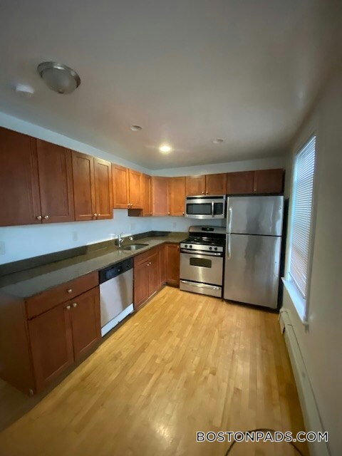 85 Stoughton St Unidad 4