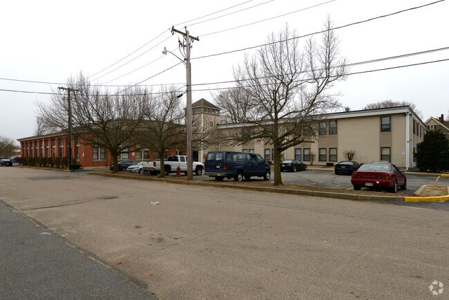 Photo - ReNew Taunton on Chandler