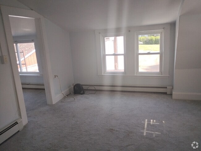 Building Photo - 151 Canton St Unit 151 Canton st Rental