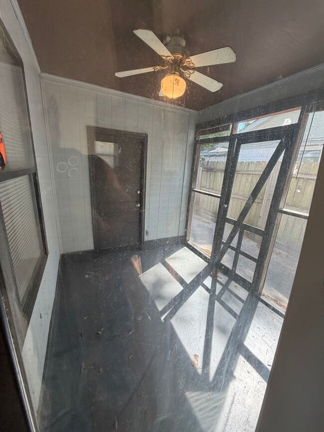 Photo - 232 Miami St Unit B