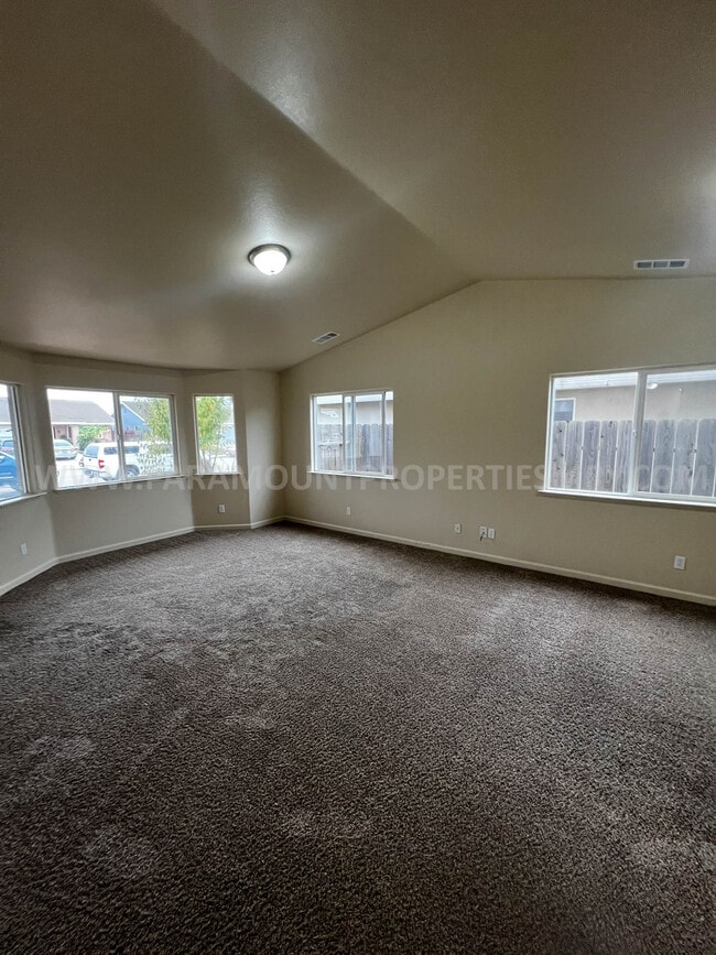 Photo - 585 Viejo Gabriel