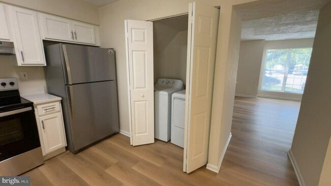 2431 W Rosecroft Village Cir