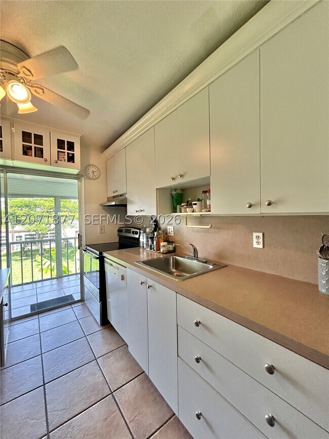 Photo - 7305 NW 4th Pl Unit 204