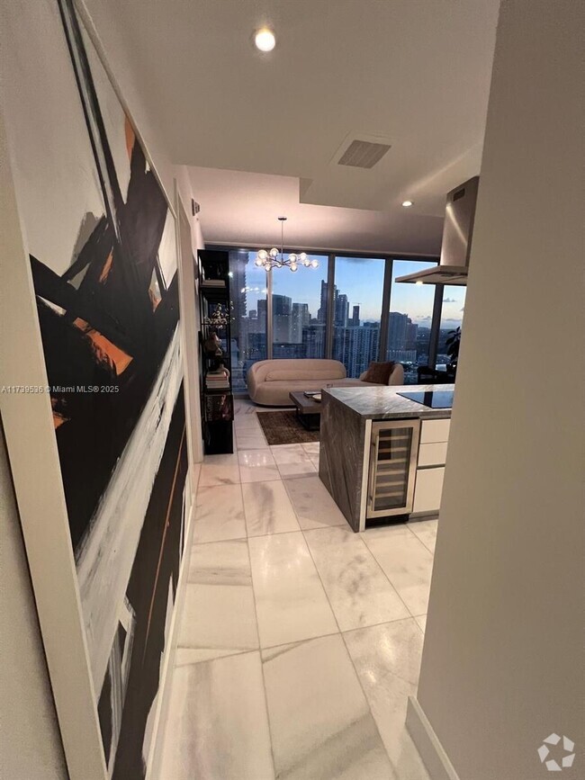 Building Photo - 700 NE 26th Terrace Unit 2805 Rental