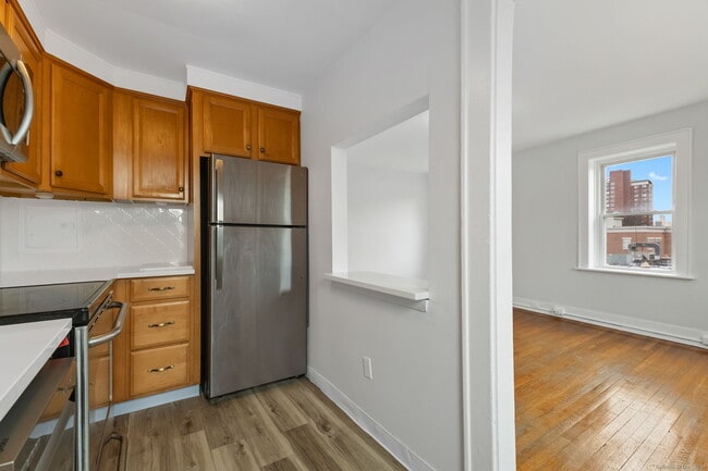 Photo - 218 Bedford St Unit APT 4F