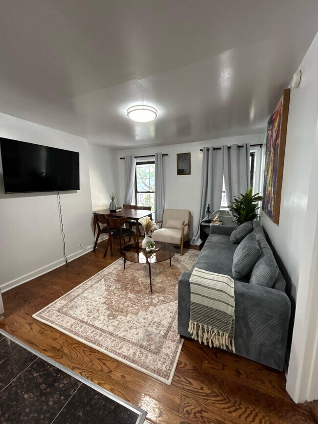 Photo - 225 E 30th St Unit SI ID1473161P