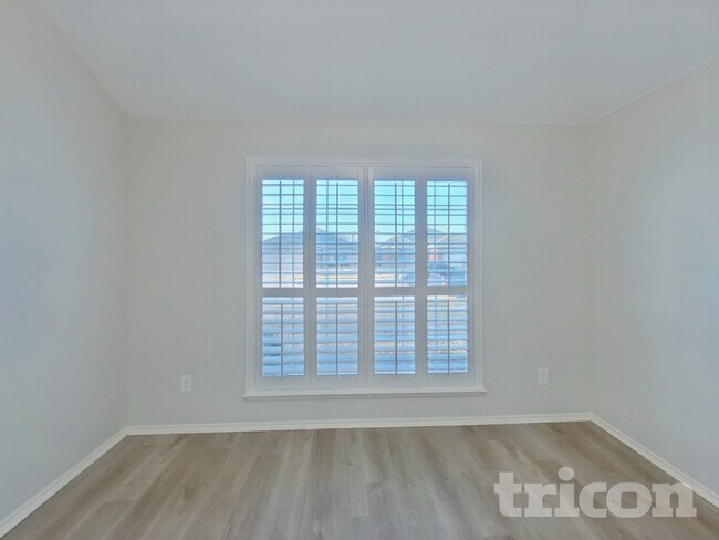 Photo - 4703 Topaz Ln