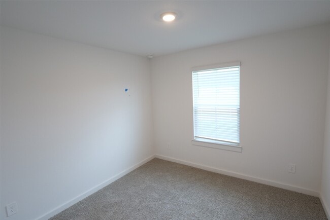 Photo - 1303 Lucciola Ln