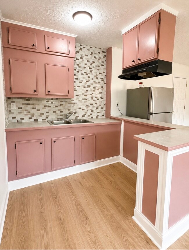 Building Photo - 5526 Stonewall St Unit C