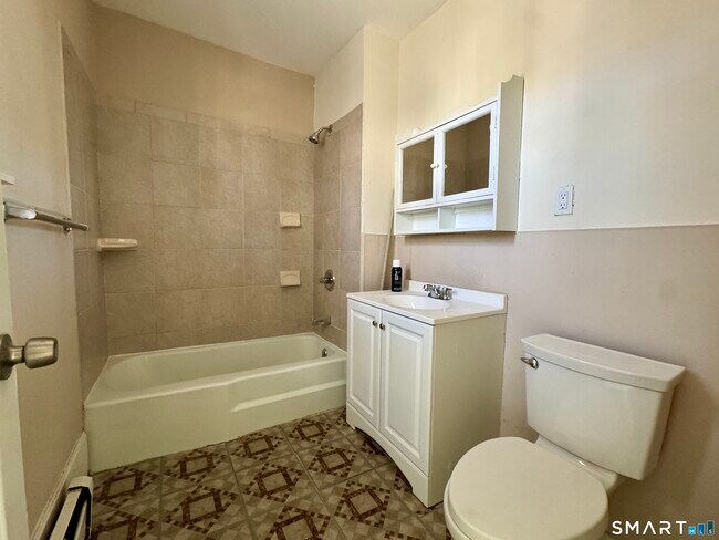 Photo - 182 Sheridan St Unit 2