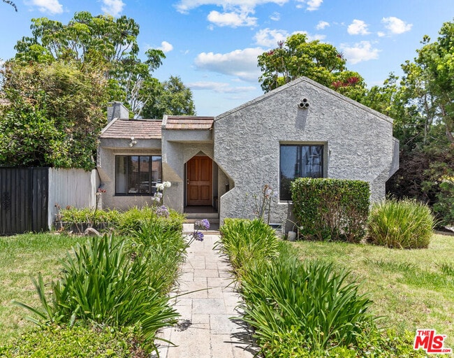 Photo - 2148 Veteran Ave House