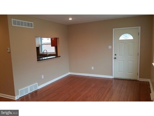 Photo - 9960 Woodfern Rd
