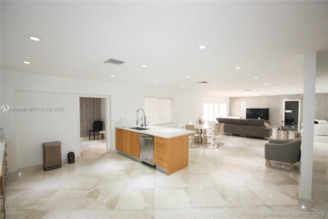 Photo - 3406 NE 168th St