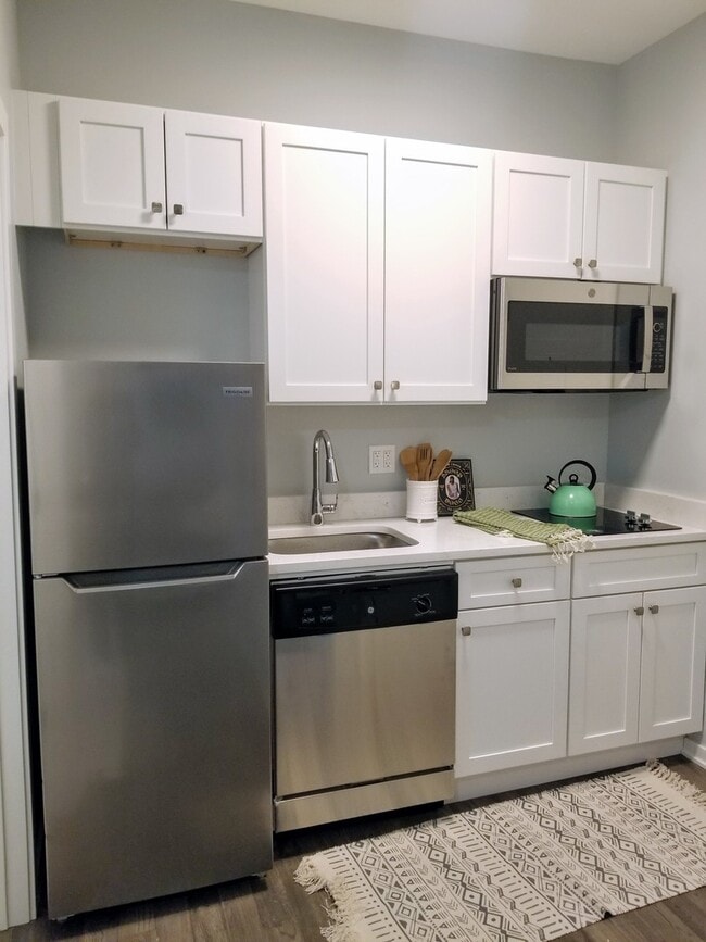 Photo - 5240 N Winthrop Ave Unit 311