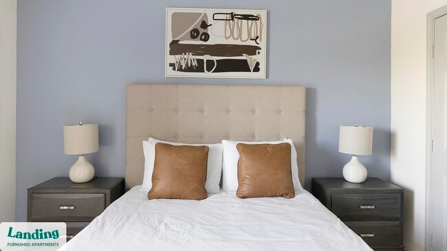 Photo - 17811 Vail St Unidad 3306