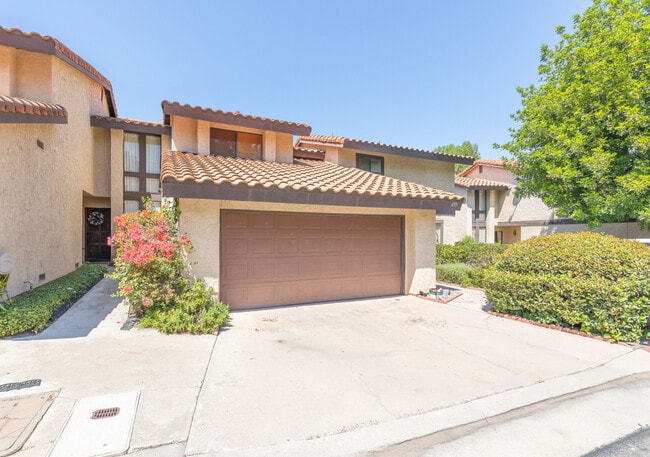 Building Photo - 6571 Carioca Ln