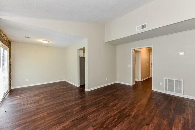 Photo - 564 Crestridge Ct