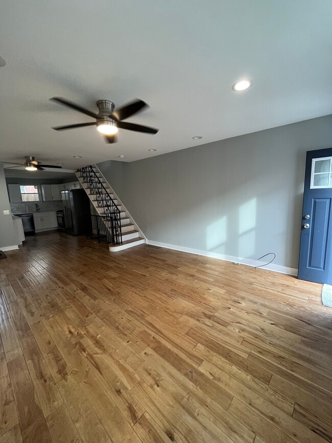 Spacious | Open Floor Plan - 1524 S Hicks St