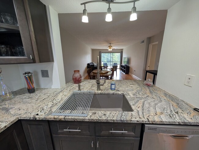 Photo - Fairview Vista Point 2 Bed / 2 Bath