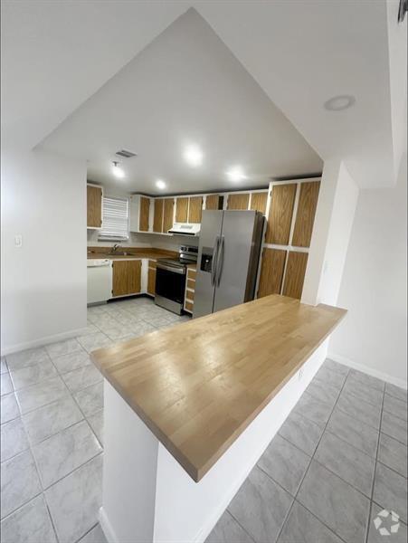 Building Photo - 3001 W Rolling Hills Cir Unit 410 Rental