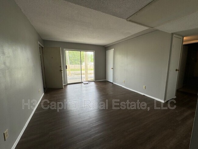 Photo - 605 Wabash St