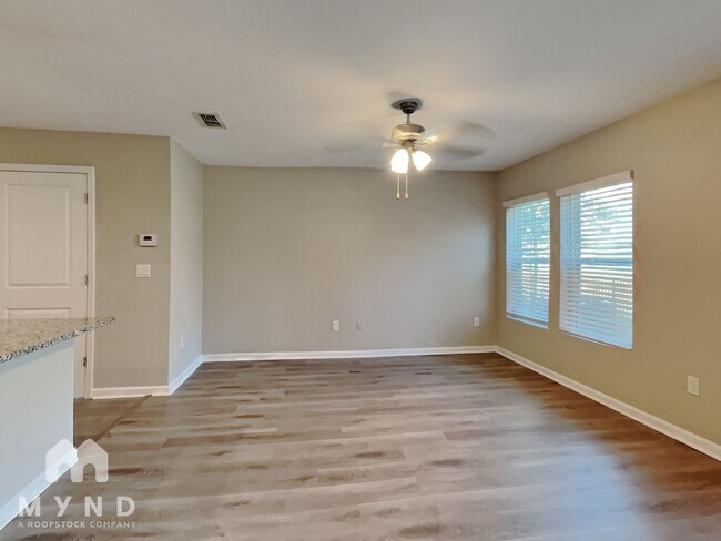 Photo - 785 Henley Ct