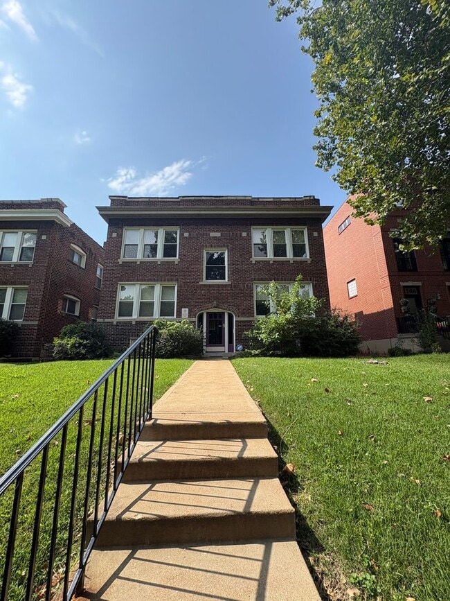 Photo - 4164 W Pine Blvd Unit 4164-1W W Pine
