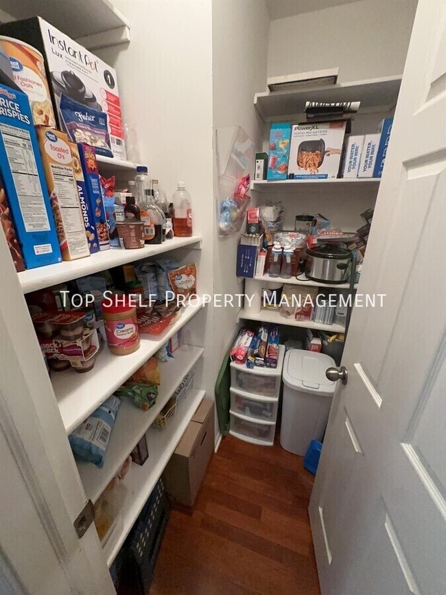 Photo - 332 NW Driftwood Dr