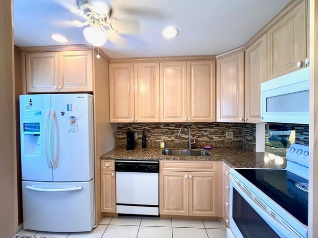 Photo - 4090 Tivoli Ct Unit 301