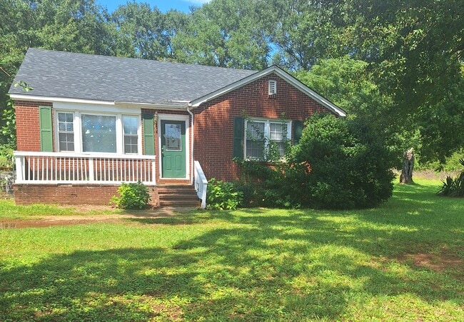 Building Photo - 827 Winston Dr Rental