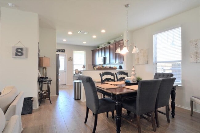 Photo - 213 Compania Cove