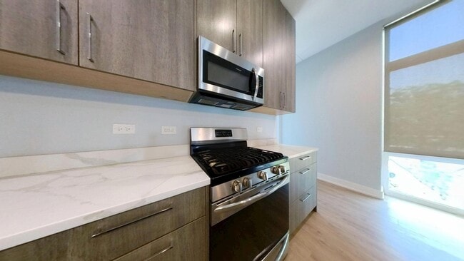 Unit 401 - kitchen