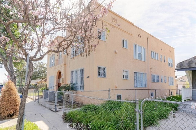 Photo - 2446 Cincinnati St