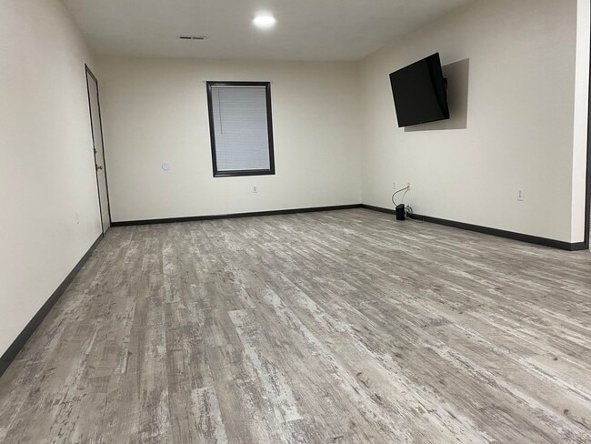 Living Room - 2802 Maralane Ave Unit A